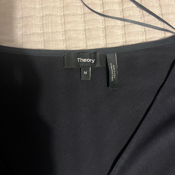 Like New Theory Top - Dark Navy (M) - Picture 4 of 4
